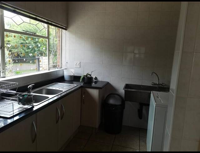 3 BEDROOM HOUSE FOR SALE IN DERSLEY